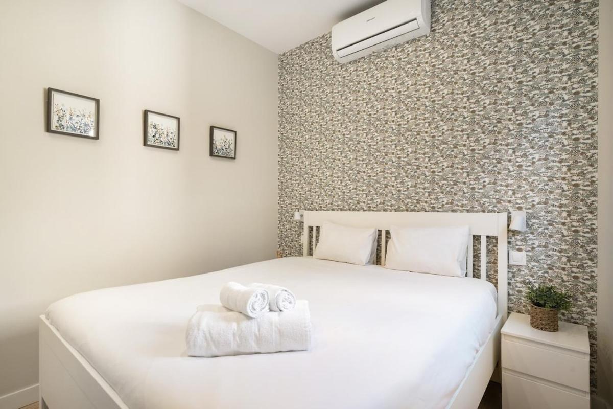 Apartamento Modern, Brand-new For 4 In Letras - Huertas *