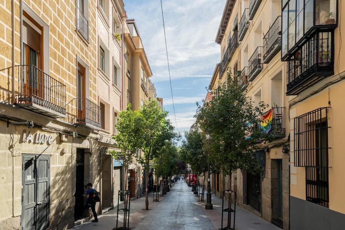Modern, Brand-new For 4 In Letras - Huertas Apartamento Madrid